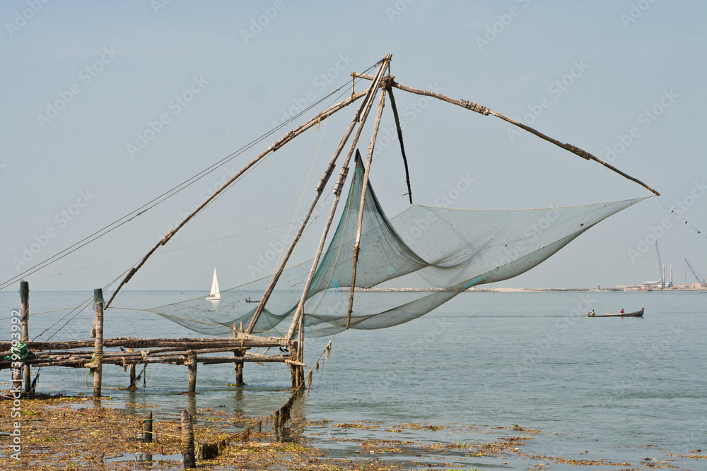 Chinesisches Fischernetz in Kochi, Kerala, Indien