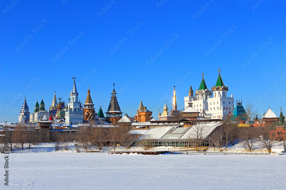 Fototapeta premium Moscow landscape. Kremlin in Izmailovo.