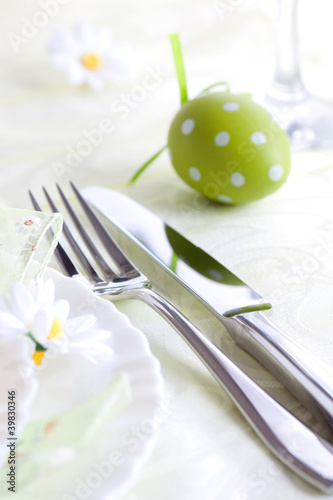 Spring table setting