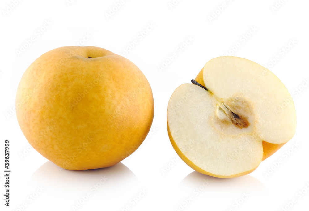 Fototapeta premium asian-pear fruit on white background