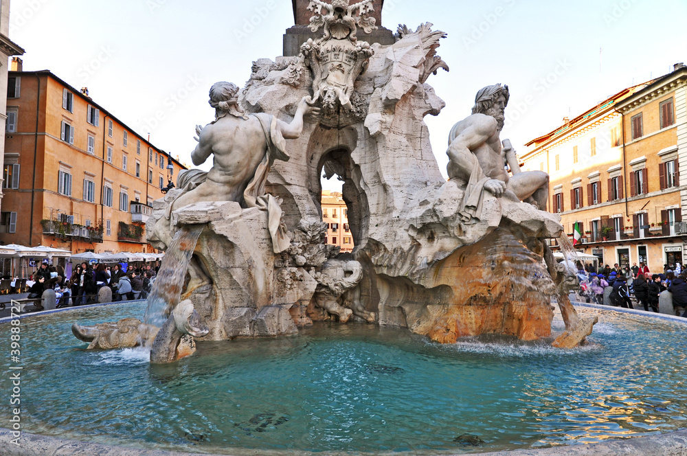 Piazza Navona, fontana 4 fiumi e Santa Agnese in Agone - Roma