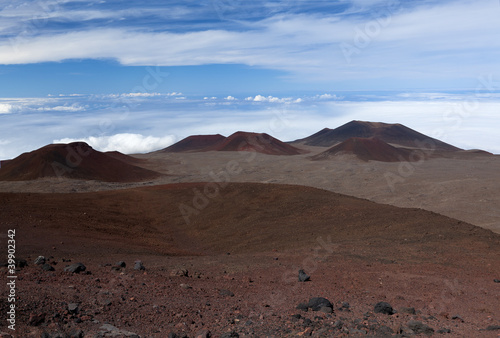 observatories on Mauna kea volcano in hawaii