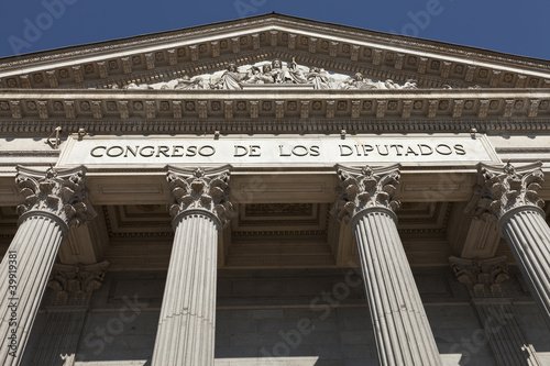 Palacio de las Cortes en Madrid photo