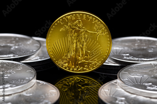 Uncirculated 2011 American Gold Eagle coin photo