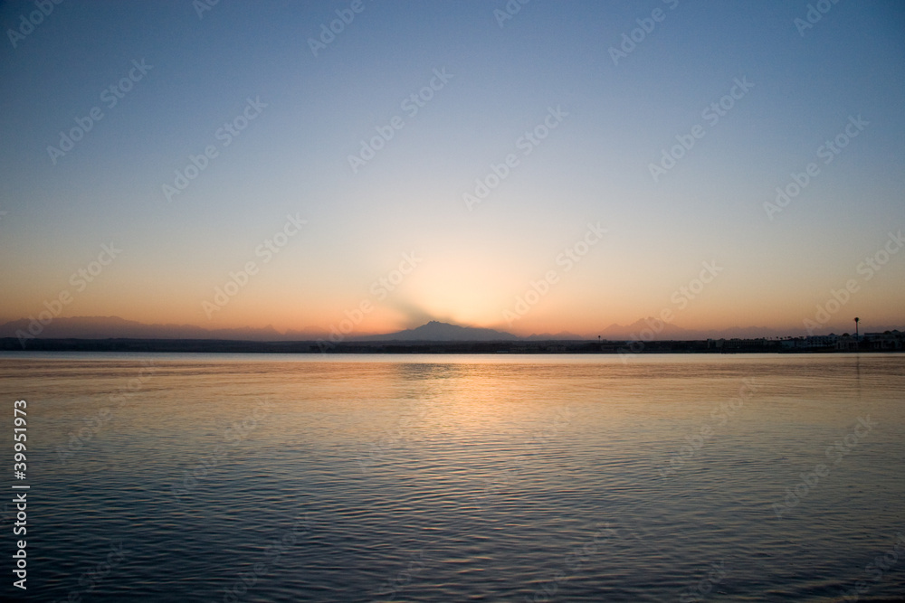 Naklejka premium Sunset at Red Sea