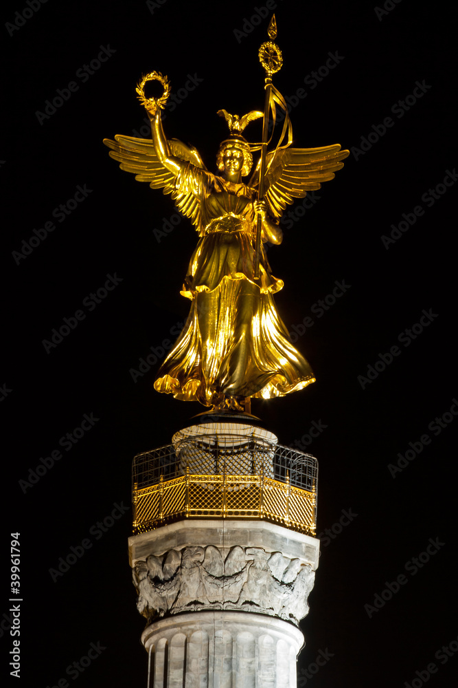 Fototapeta premium Berlin bei Nacht