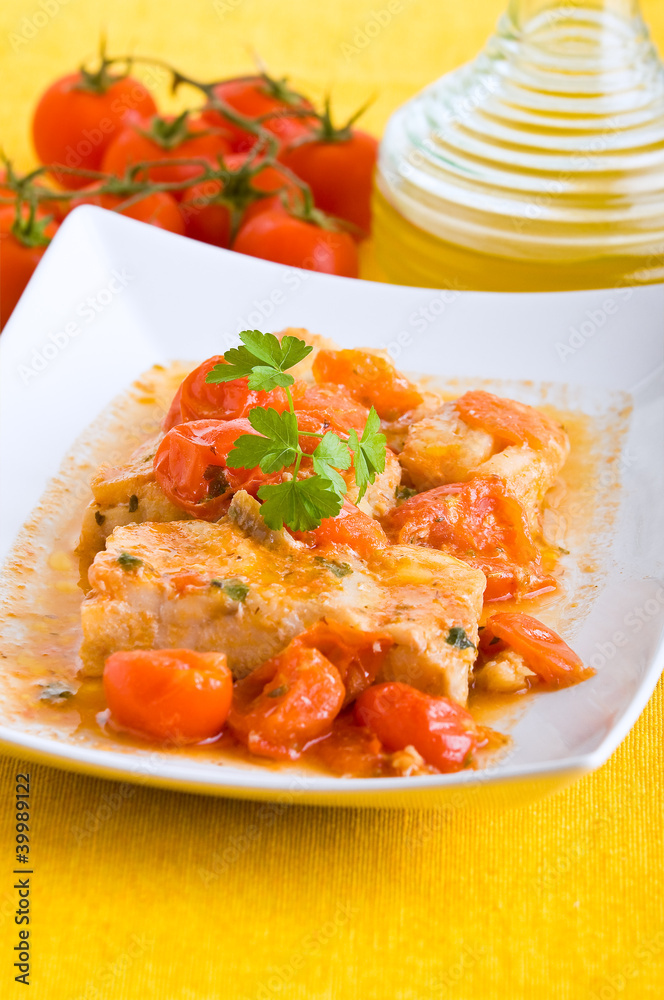 Fish and cherry tomatoes. Pesce con pomodorini. Fish and cherry tomatoes. Pesce con pomodorini.