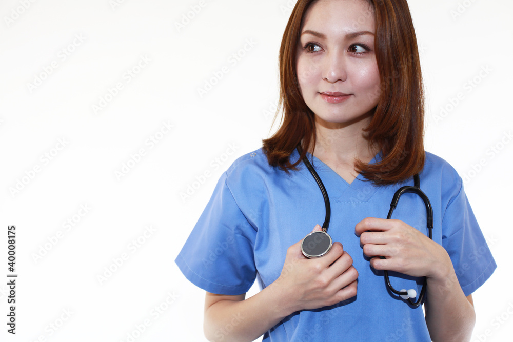 聴診器を持っている女医 聴診器を持っている女医