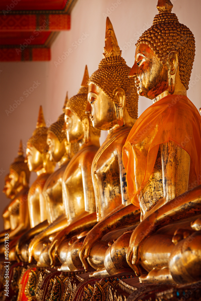 Fototapeta premium Sitting Buddha statues, Thailand
