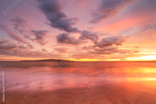 Sunset on Hawaii Beach © EpicStockMedia