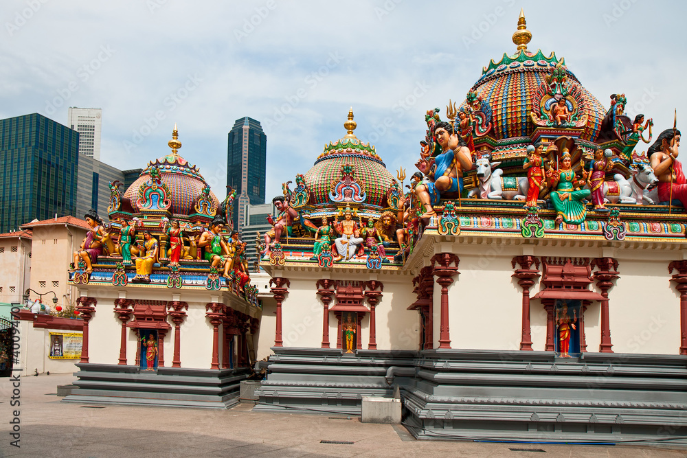 Hinduistic temple Shri-Mariamman. Chinatown, Singapore