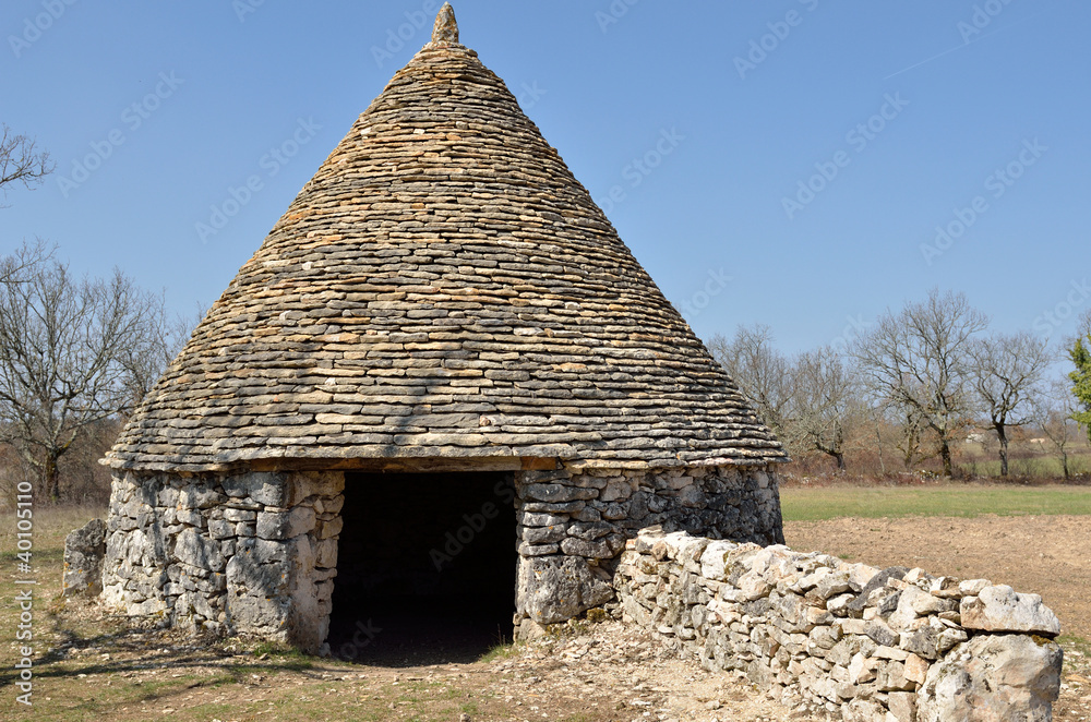Cabane en pierre sèche du Quercy Cabane en pierre sèche du Quercy
