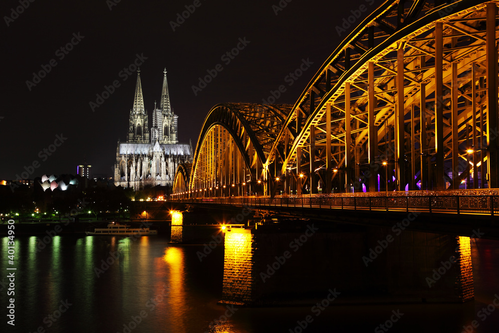 Fototapeta premium DOM in Cologne