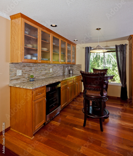 Wallpaper Mural Wet bar in a house Torontodigital.ca