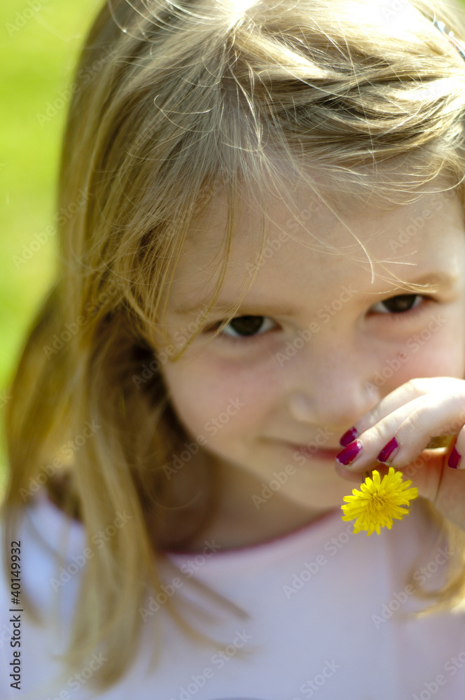 Jeune fille aux fleurs