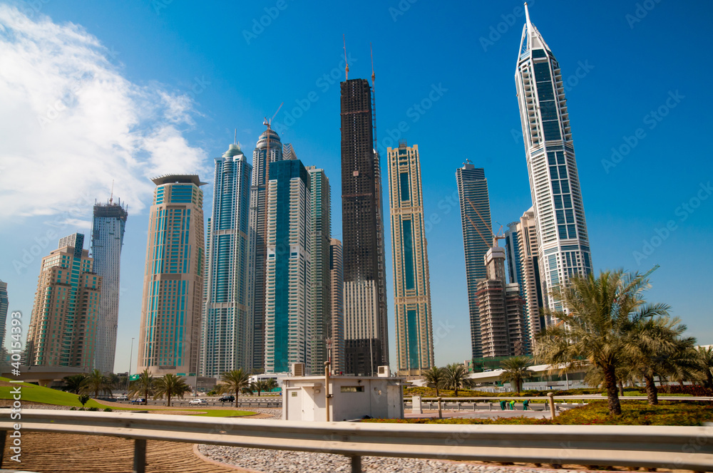 Fototapeta premium Modern high-rise buildings