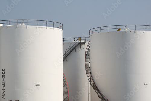 Storage tanks