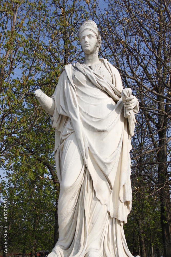 Agrippine, statue du jardin des Tuileries à Paris