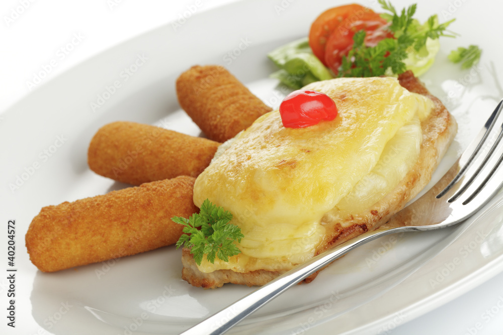 Schweinesteak Hawaii, Kartoffelkroketten Schweinesteak Hawaii, Kartoffelkroketten