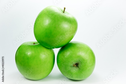 Three granny smith apples