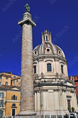 Roma, Colonna Traiana e chiesa SS Nome di Maria