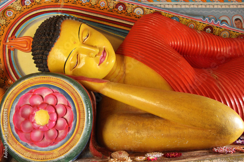 Bild auf Leinwand Buddha statue, Anuradhapura, Sri Lanka