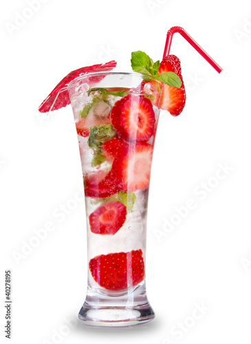 Strawberry mojito drink, isolated on white background #40278195