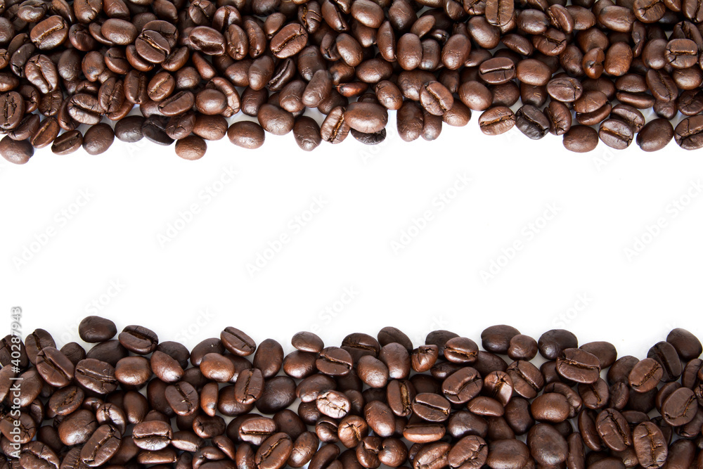 Fototapeta premium coffee beans stripes isolated in white background