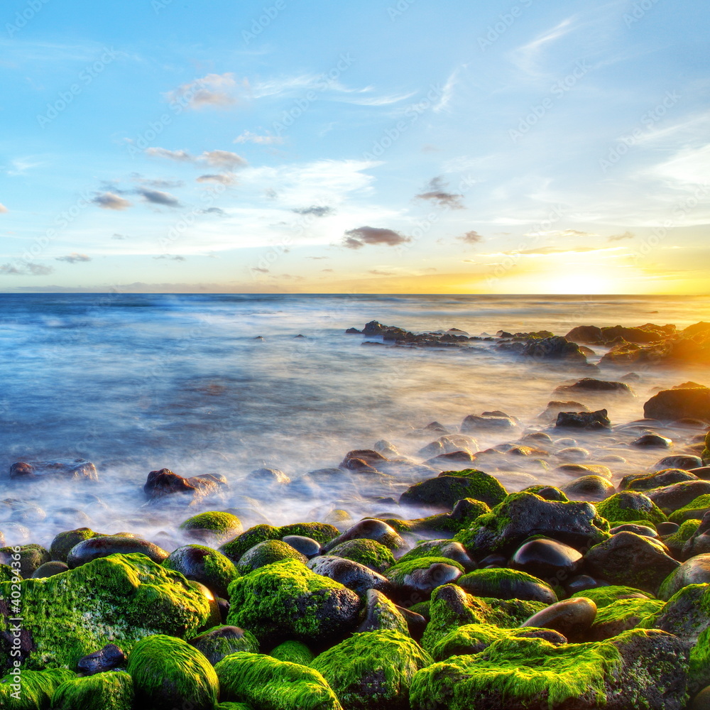 Crépuscule sur le littoral réunionnais. Crépuscule sur le littoral réunionnais.