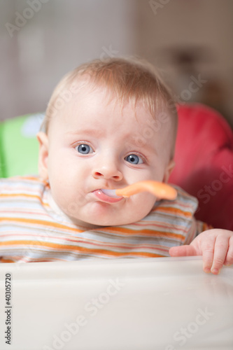 baby food, baby eating