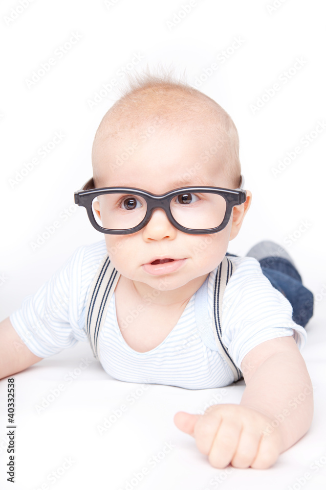 baby mit brille 2 Stock Photo | Adobe Stock