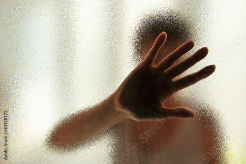 Mujer en aislamiento por coronavirus Covid-19