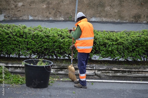 Operatore ecologico photo