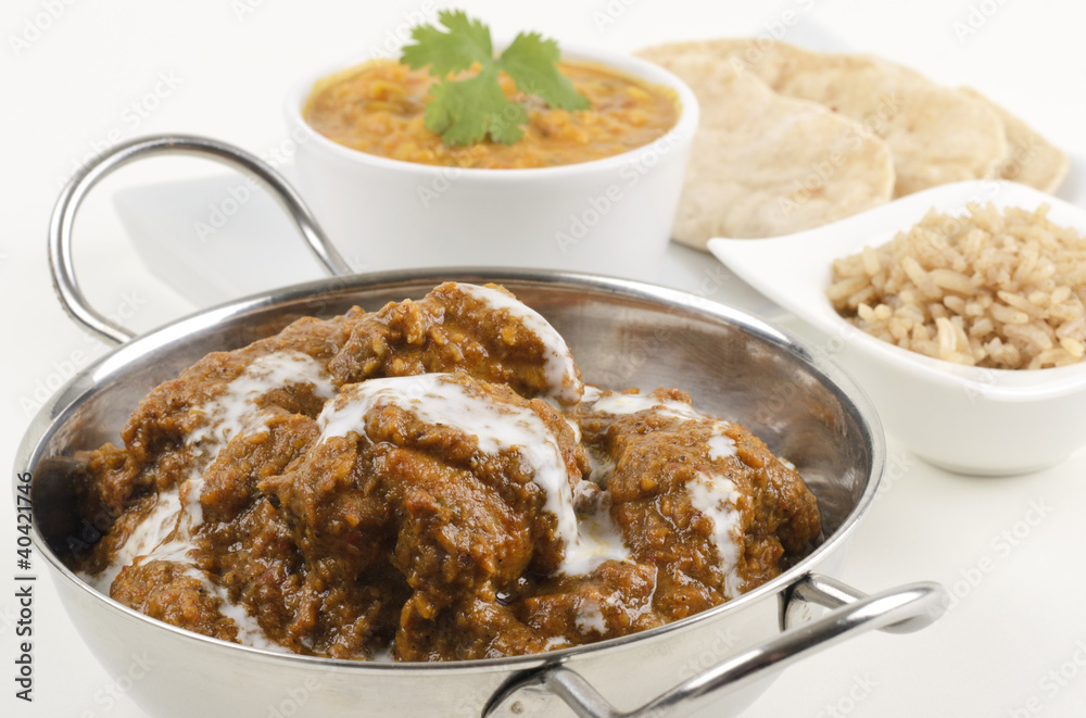 Goan Chicken Xacuti with coconut milk - rice, dahl & chapati Goan Chicken Xacuti with coconut milk - rice, dahl & chapati