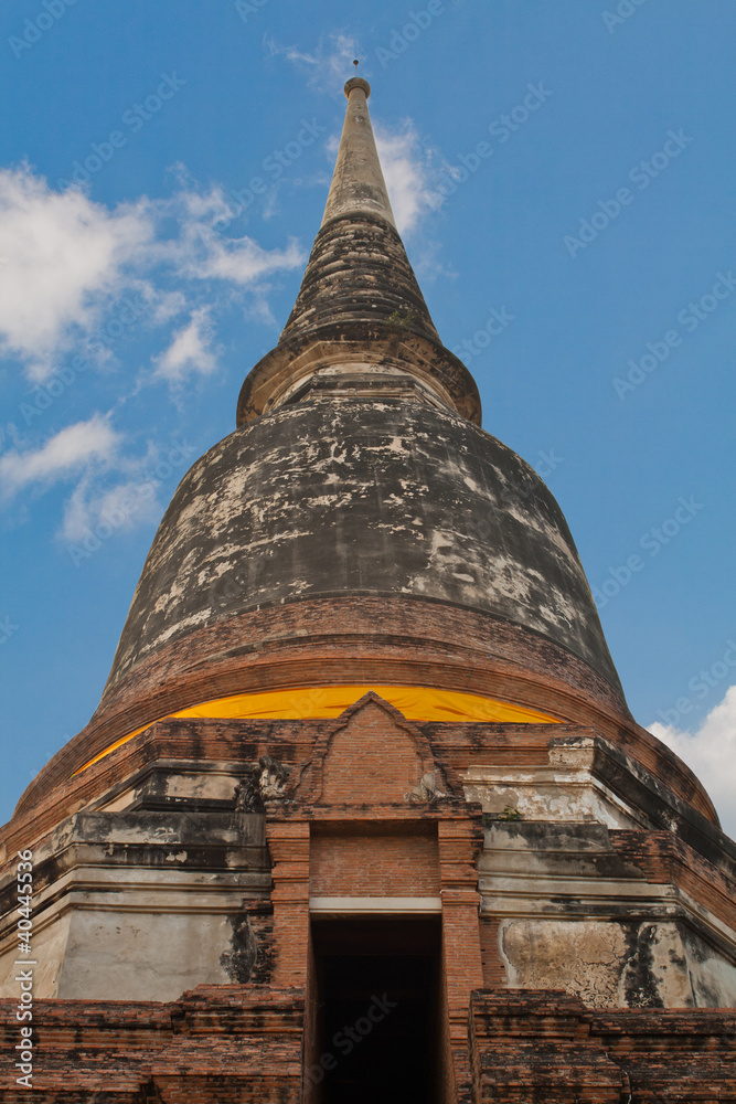 Naklejka premium Pagoda and sky