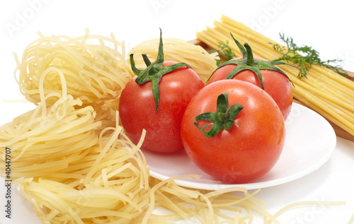 Spaghetti and tomato