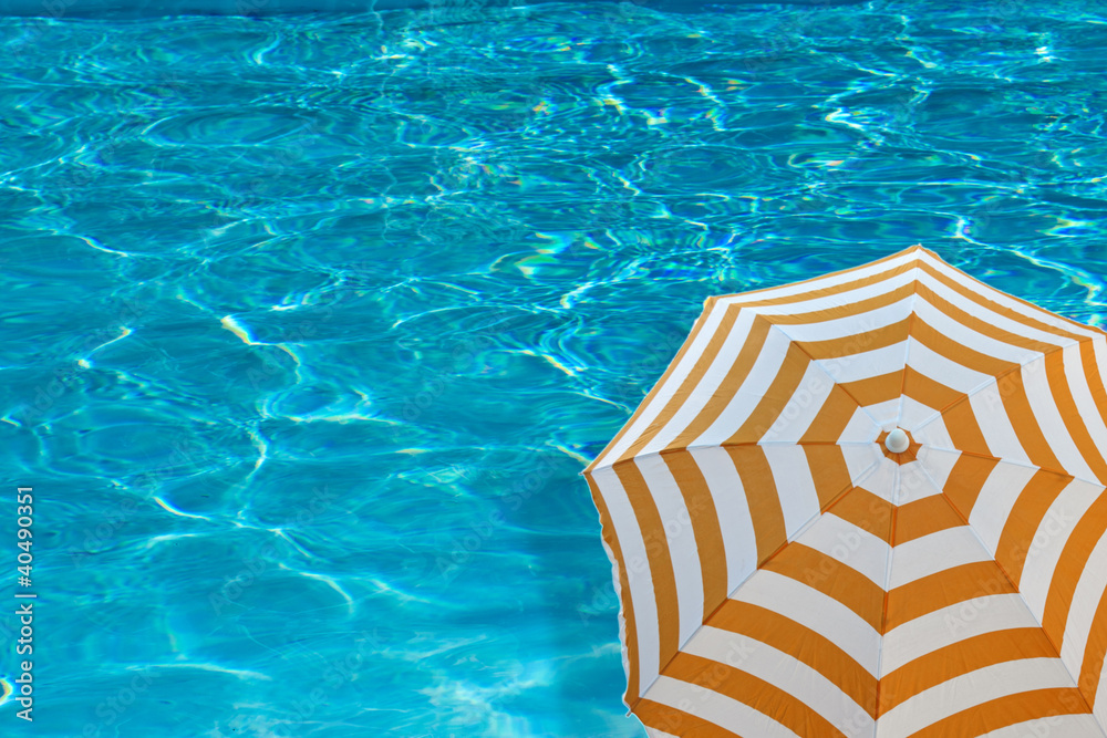 parasol, piscine Photos | Adobe Stock