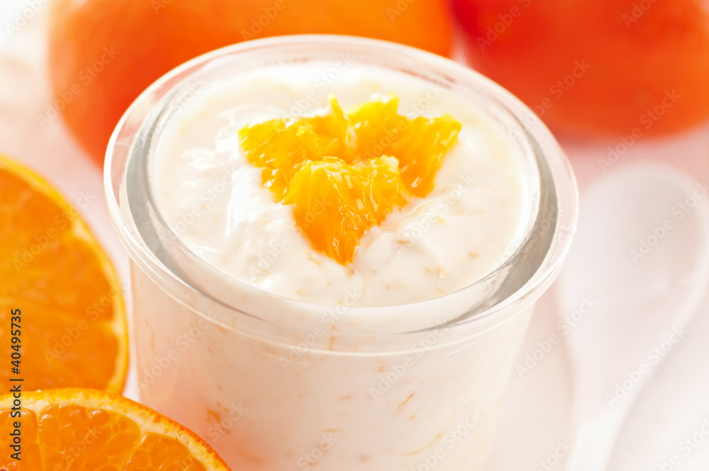 Yoghurt mit Orange Yoghurt mit Orange