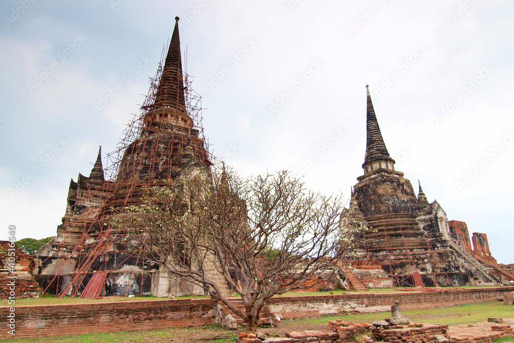 Fototapeta premium Pagoda at Wat Phra Sri Sanphet Temple, Ayutthaya, Thailand