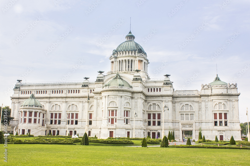 Obraz premium The Ananta Samakhom throne hall in thailand