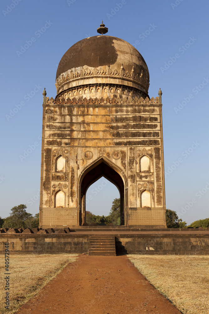 Barid Shahi Tomb, Bidar