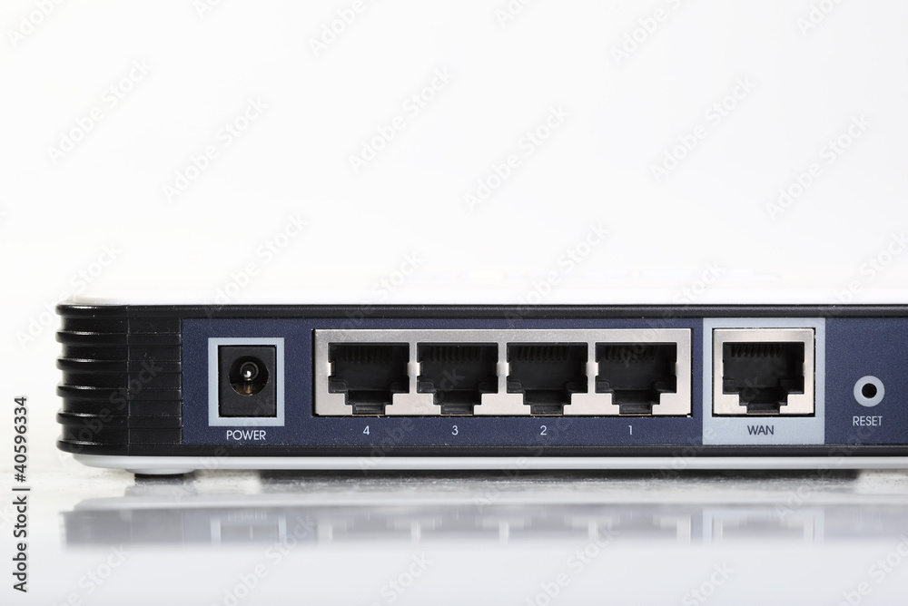 Router network hub without patch cables Router network hub without patch cables