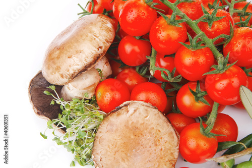 cherry tomato with mushroom and olives