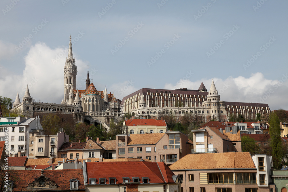 Naklejka premium Matthiaskirche und Fischerbastei