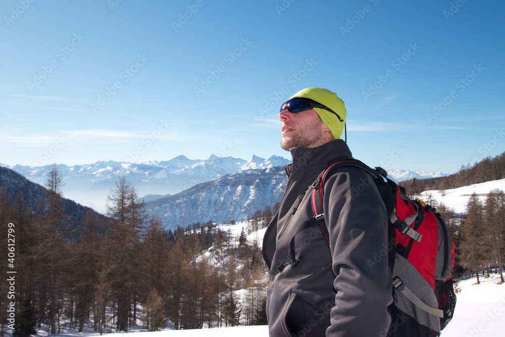 TREKKING sulla neve TREKKING sulla neve