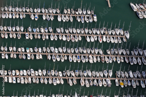 Bateaux dans le port de La Trinité sur Mer photo