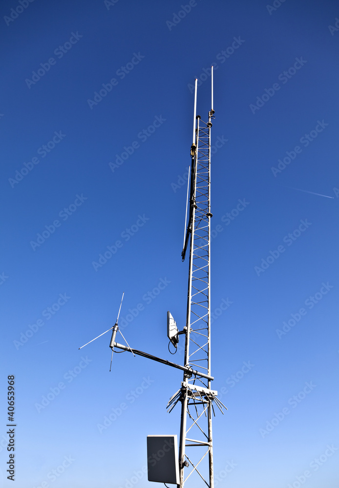 Obraz premium Pic du Jer Telecommunications Antennas