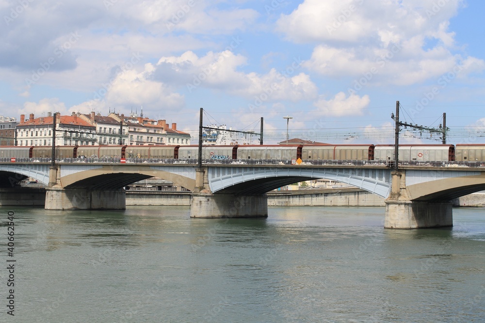 Fototapeta premium Pont de chemin de fer