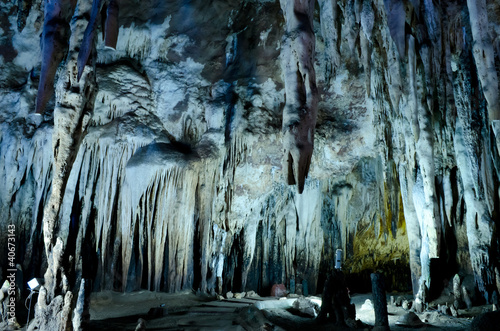 Slika na platnu Stalactite wall in Kao Bin caves, Ratchaburi, Thailand