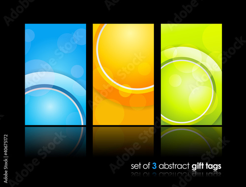3 separate gift cards with circles.